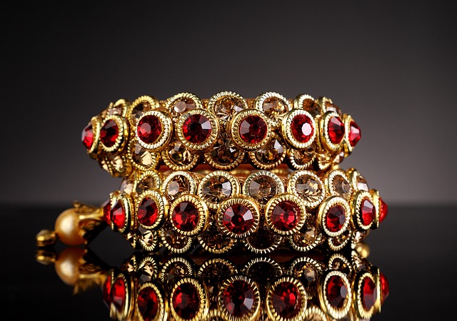 jewelry-6082388_640(1)